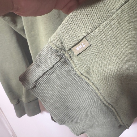 Aritiza TNA Sweater Green Women Size M - Picture 6 of 10